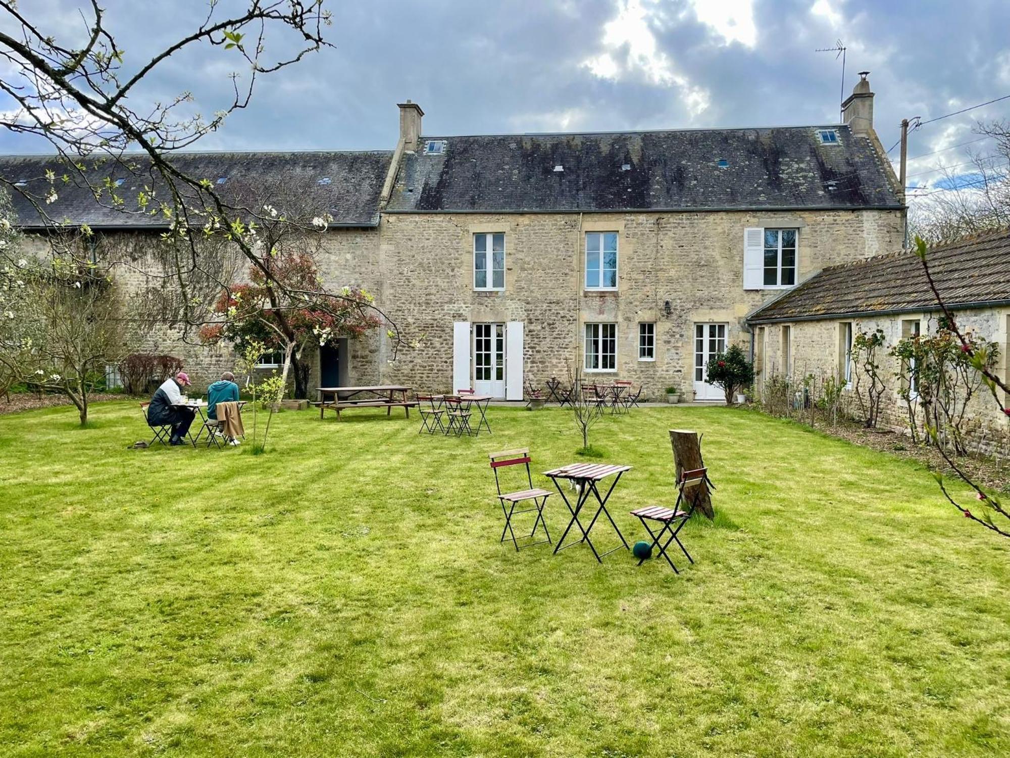 Les Chambres D'Omaha Beach Etablissement Avec Deux Chambres D'Hotes, Petit-Dejeuner Compris Fait-Maison Et Produits Locaux Vierville-sur-Mer Eksteriør bilde